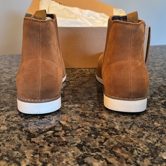 Reserved Footwear tan chukka boots NIB 10 main image 4